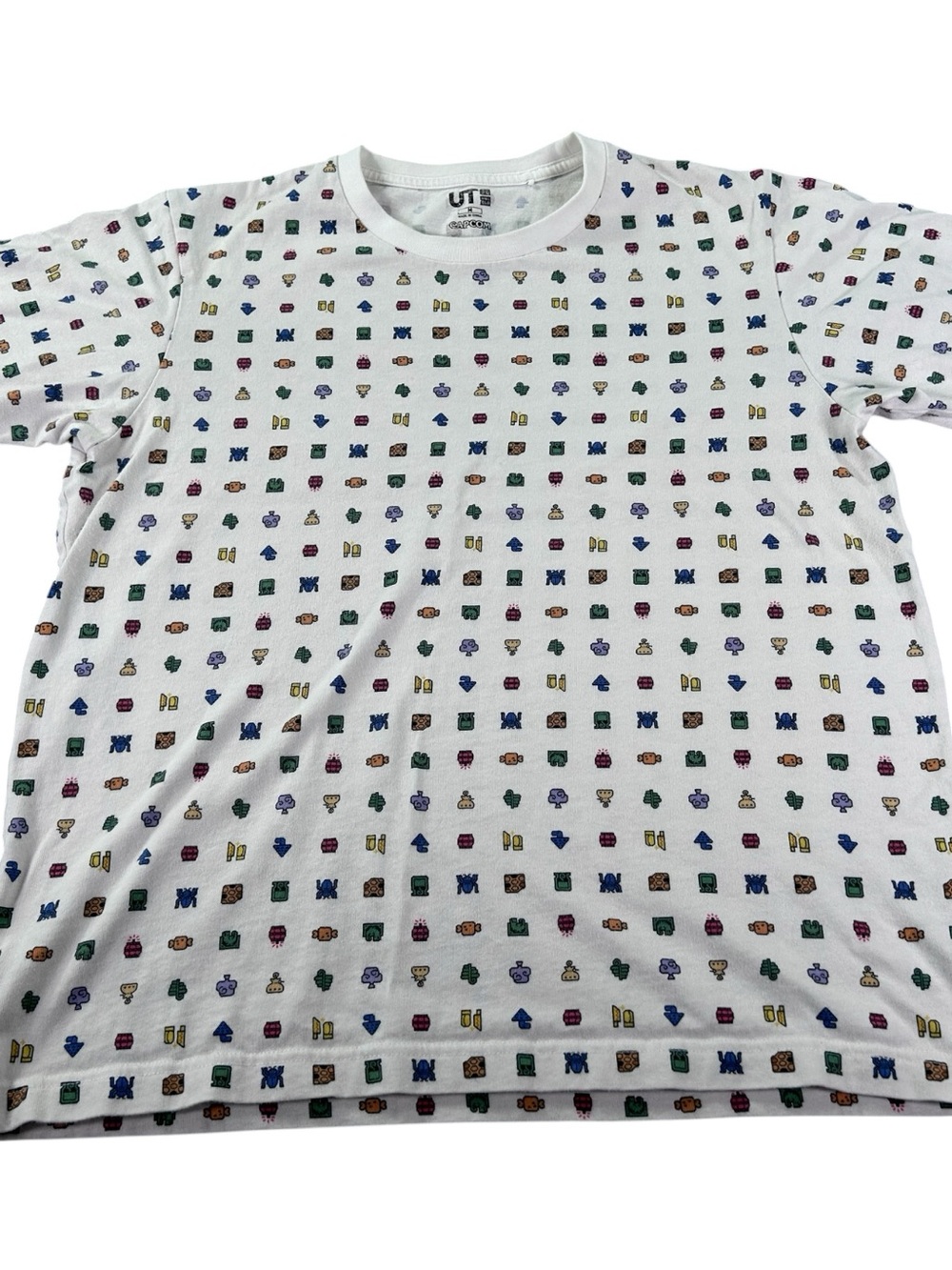 UNIQLO UT x Monster Hunter Capcom 2019 AOP 8-Bit Icon T Shirt Mens M 419664